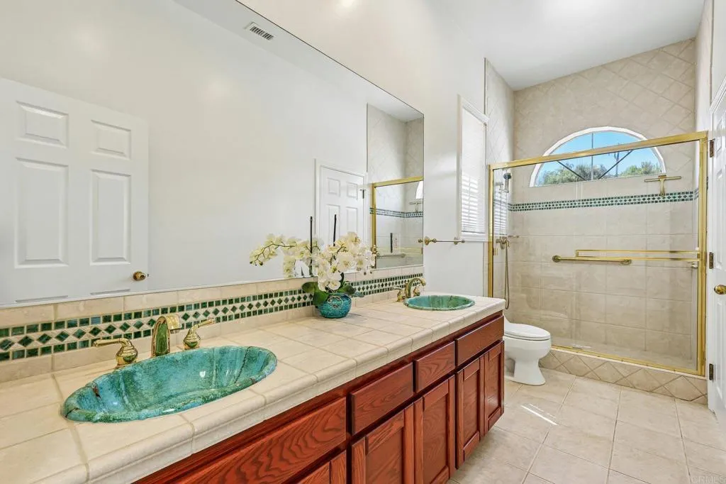 https://cdn.realtyfeed.com/cdn/127/306787296/c4214c7a9dd77f2dfe25f689cb541297.webp