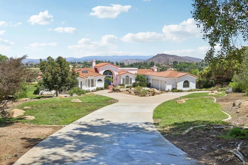 https://cdn.realtyfeed.com/cdn/127/306787296/cf85353364f340e17bffd61fb3712b5a.webp