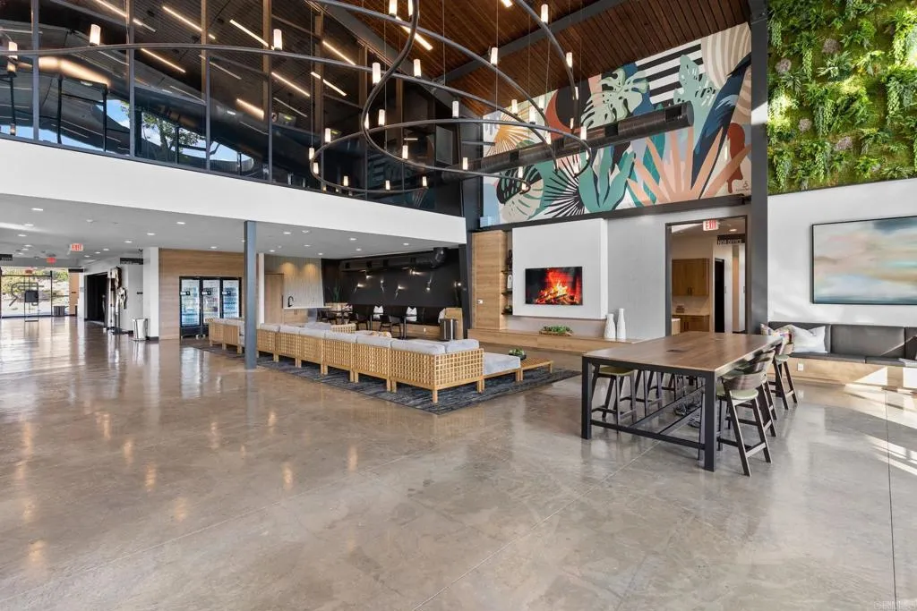 https://cdn.realtyfeed.com/cdn/127/306787302/1d88b8859b32dceb42bd14b195d2cd9f.webp