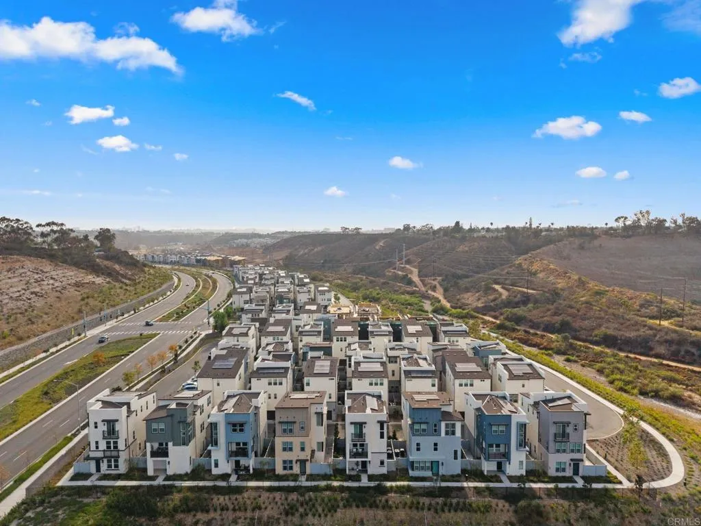 https://cdn.realtyfeed.com/cdn/127/306787302/bca99a38cbe998f738f9782cfd0ab787.webp