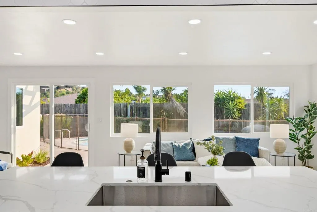 https://cdn.realtyfeed.com/cdn/127/306787368/02c7d93b2e064111fa4666ea98b35873.webp
