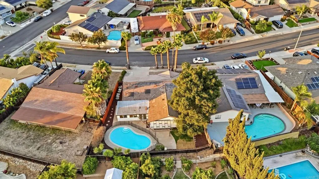 https://cdn.realtyfeed.com/cdn/127/306787368/cee4569077ba9048840de17329fd8ee8.webp