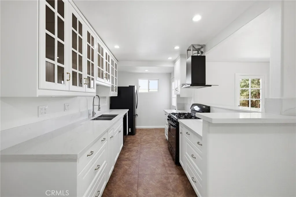 https://cdn.realtyfeed.com/cdn/127/306787384/72fbb3087c2620be845ae0740be84009.webp