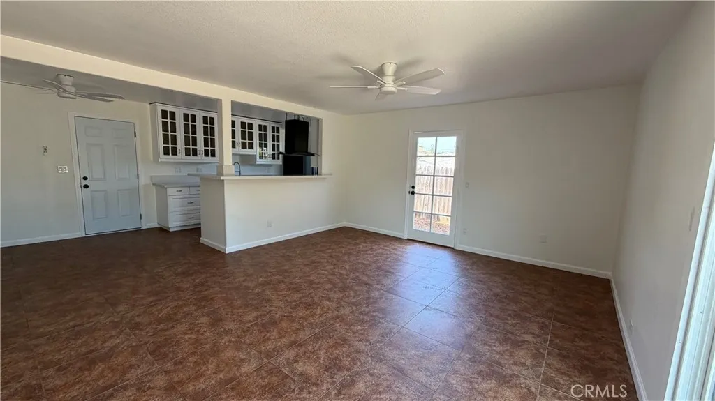 https://cdn.realtyfeed.com/cdn/127/306787384/ef94150ba6db25d0aff07972445038ac.webp
