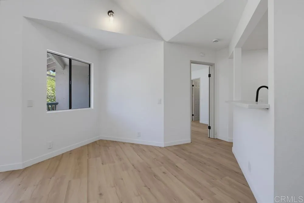 https://cdn.realtyfeed.com/cdn/127/306787386/7ca05e3190a0bdc70de7c7f538a1c96a.webp