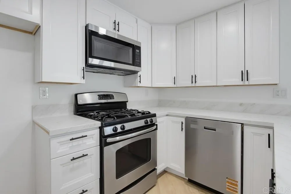 https://cdn.realtyfeed.com/cdn/127/306787386/b2677bd376d7691baac4fc86a2dc920f.webp