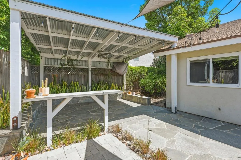 https://cdn.realtyfeed.com/cdn/127/306787387/6ea9335d776bed066f8afb495ac633f6.webp