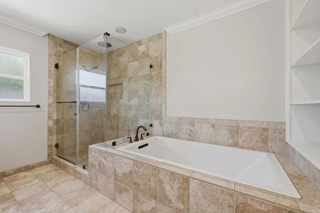 https://cdn.realtyfeed.com/cdn/127/306787387/a8eeb547426dcf6a4ff3d7ec0bc77b6e.webp