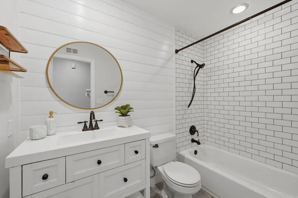 https://cdn.realtyfeed.com/cdn/127/306787387/d9c313d3662fc903a3d87a9bcb5e86fc.webp