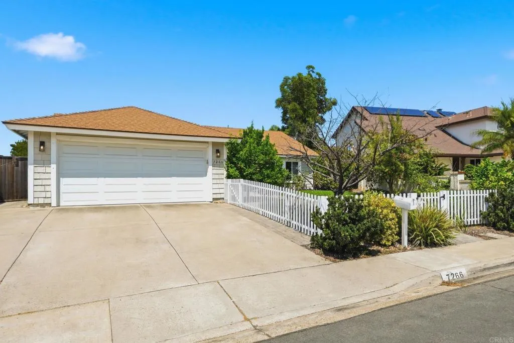 7266 Arpege Rd, San Diego, CA 92119 - Photo 3 of 36, San Diego, CA