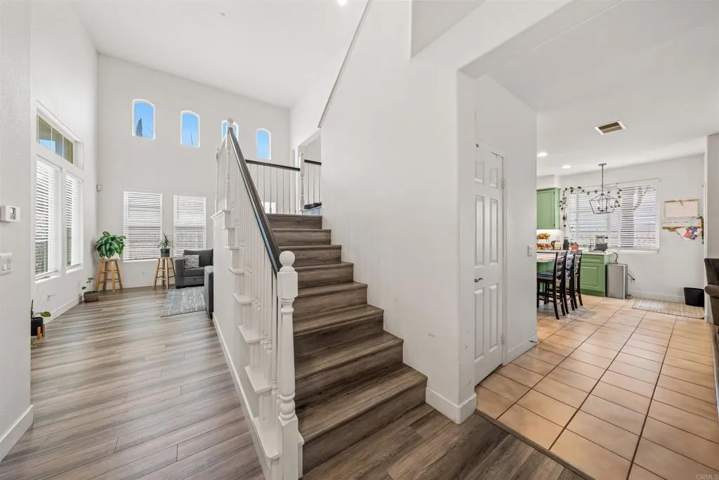 https://cdn.realtyfeed.com/cdn/127/306787395/443ea179ce272733b2a7413bad90f4bd.webp