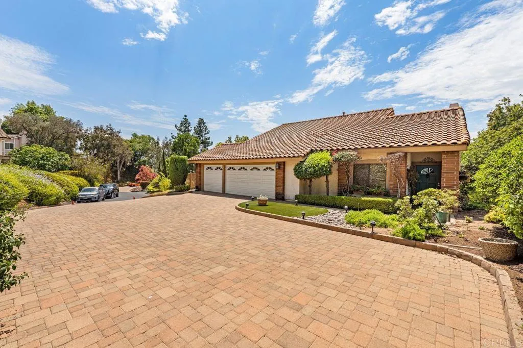 https://cdn.realtyfeed.com/cdn/127/306787506/58bd058eae426ca08b2cc13fc30d9e19.webp