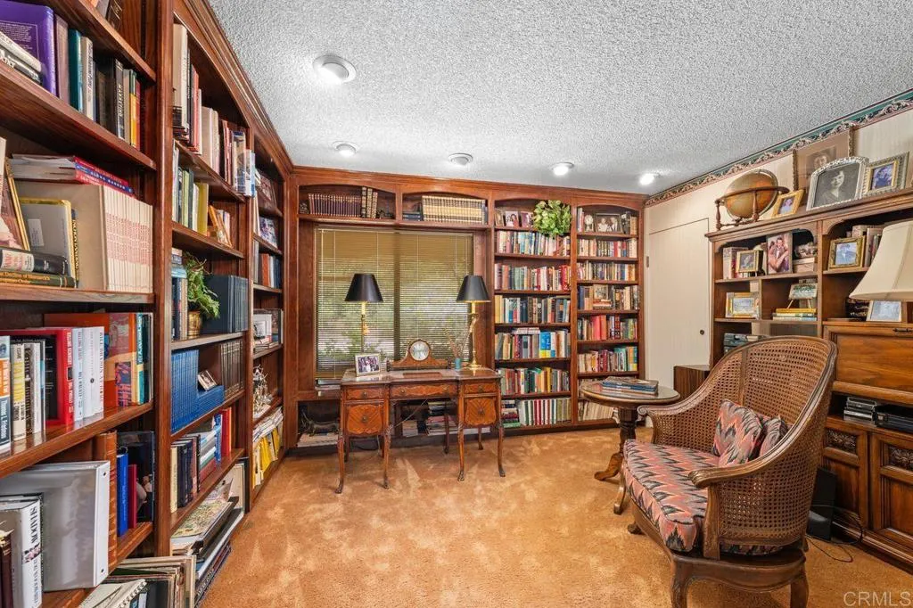 https://cdn.realtyfeed.com/cdn/127/306787506/6a70c5bea598935cf30a836f692aacb1.webp