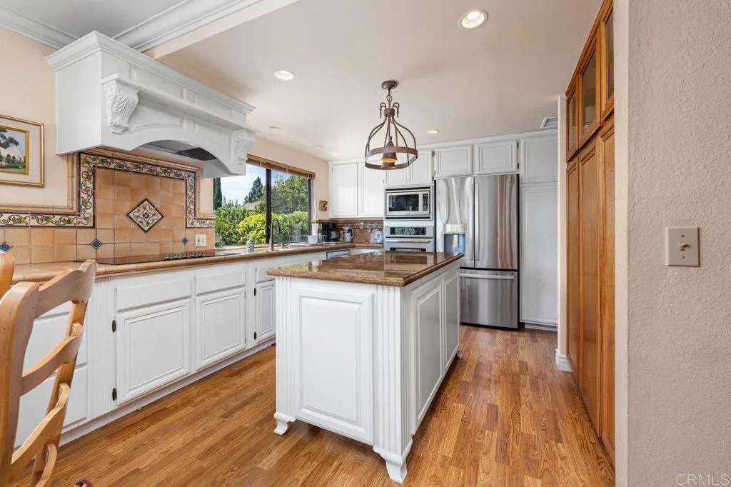 https://cdn.realtyfeed.com/cdn/127/306787506/fb86e4842e376800c4a5e12bb4d10ef1.webp