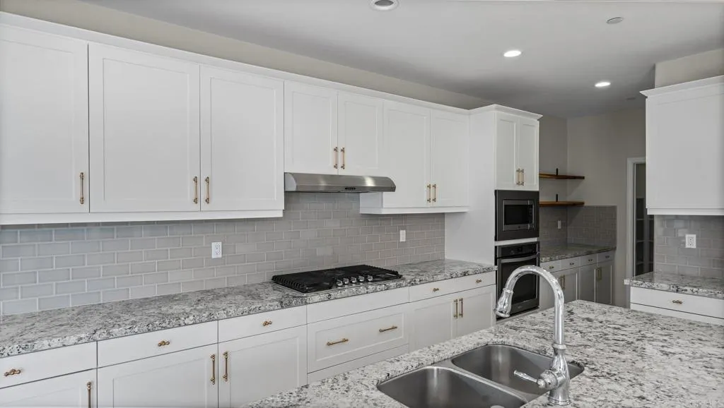https://cdn.realtyfeed.com/cdn/127/306787518/216ede36611f8991ebc427034fdadcc4.webp