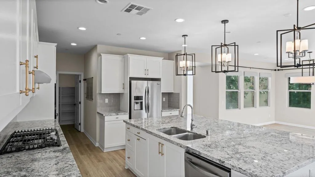 https://cdn.realtyfeed.com/cdn/127/306787518/62df8ec26b8646ecbef8acf83ed4c7df.webp