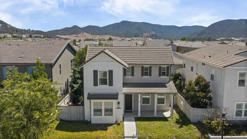 https://cdn.realtyfeed.com/cdn/127/306787518/8d844c684160542284340b99f79182c4.webp