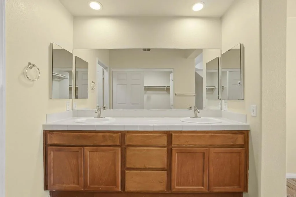 Photo #16: PTP2606011 Listing: Photo #16