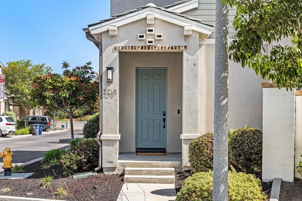 https://cdn.realtyfeed.com/cdn/127/306787551/1cd1a12100b3a3f4649fe422f2cfe10d.webp