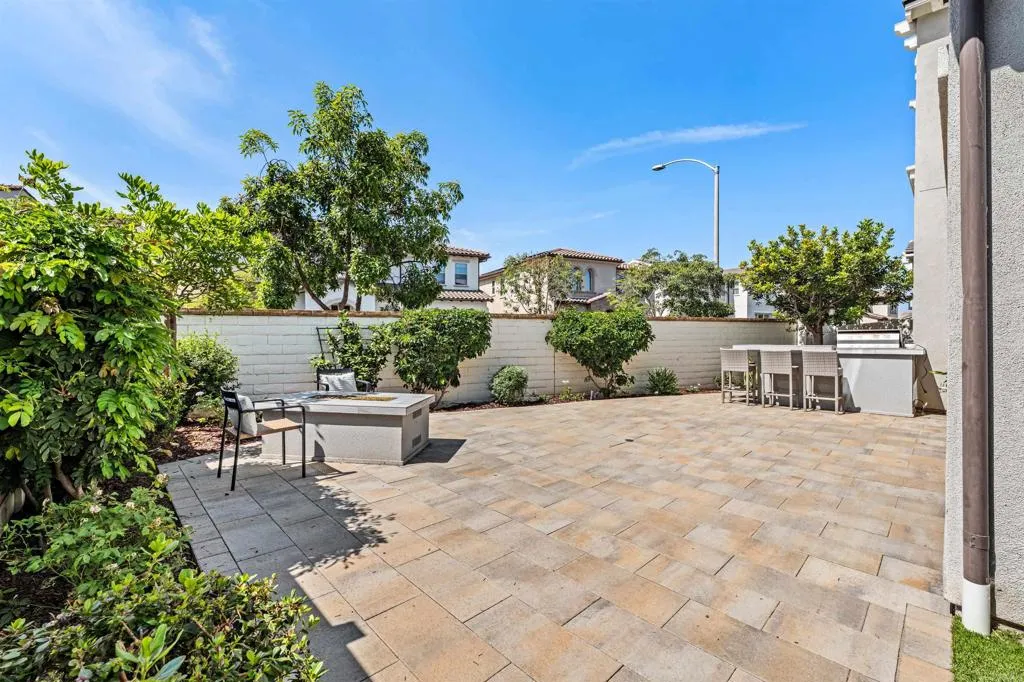 https://cdn.realtyfeed.com/cdn/127/306787551/21177e528cb3a023b21a3a6c407f8ac1.webp