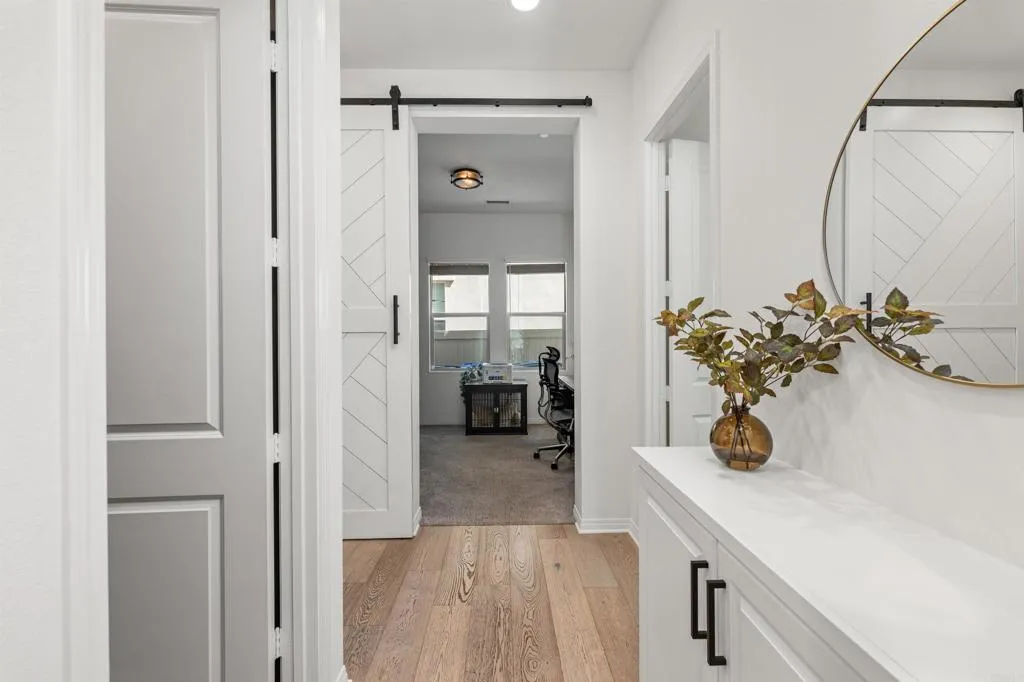 https://cdn.realtyfeed.com/cdn/127/306787551/870d94a1010da3ccee93b545b117add3.webp