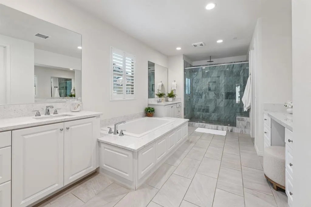 https://cdn.realtyfeed.com/cdn/127/306787551/b5629cfea894f9eace8121010ea4d144.webp