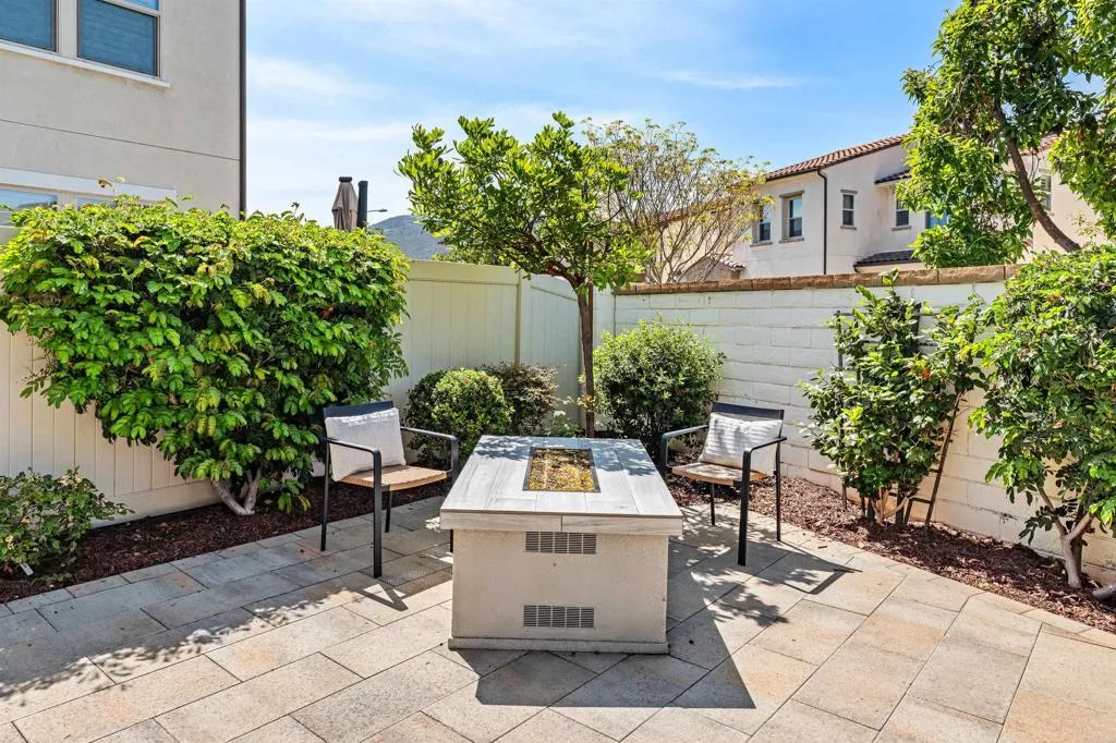 https://cdn.realtyfeed.com/cdn/127/306787551/eea67cf53d122ab58954f906d433c075.webp
