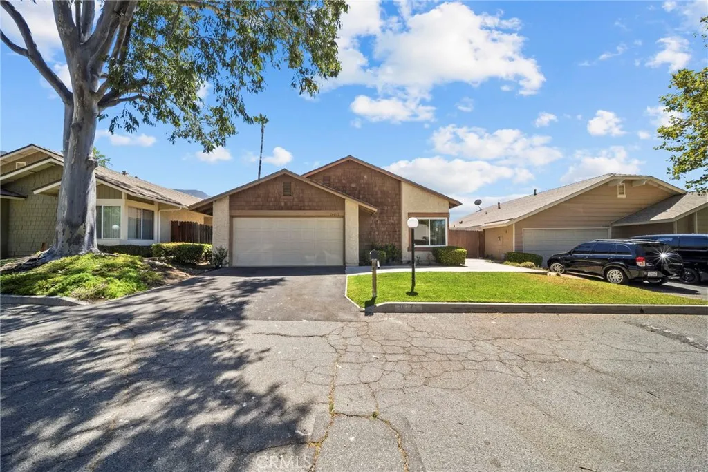 Sylmar, CA 91342