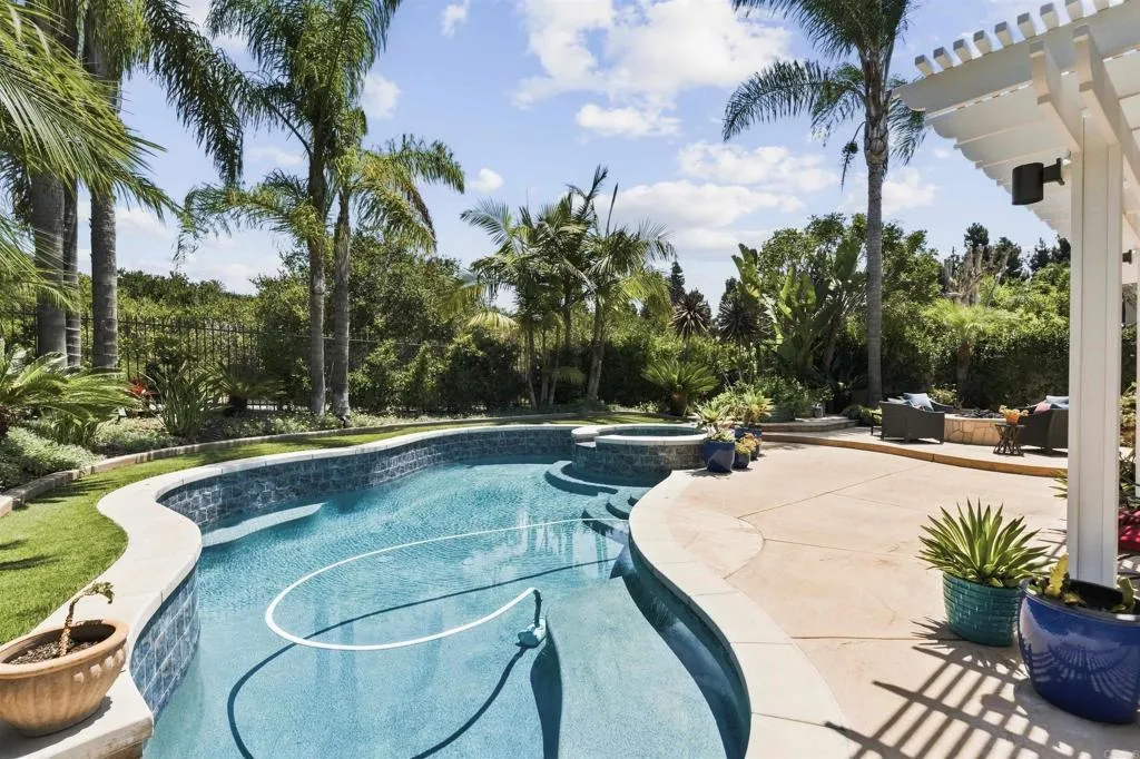 https://cdn.realtyfeed.com/cdn/127/306787591/9b388960030a122aacc3c6d9eb58765f.webp