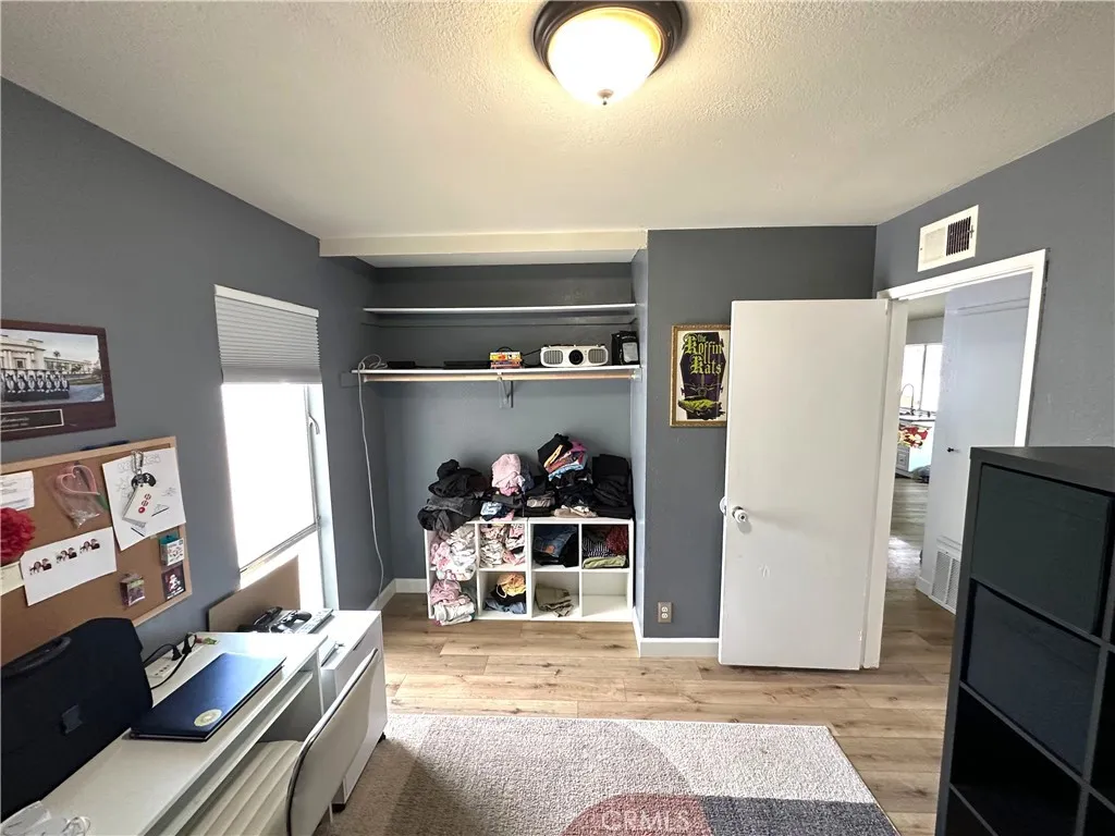 https://cdn.realtyfeed.com/cdn/127/306787707/7ccb492c5ad4b12cadd98cf7bdb7b37d.webp