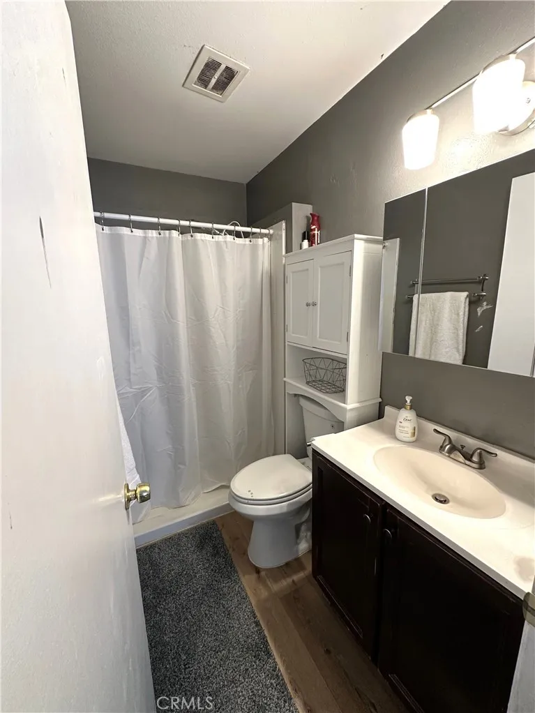 https://cdn.realtyfeed.com/cdn/127/306787707/ffb247e305257d07555fa1ecbdb86ec8.webp