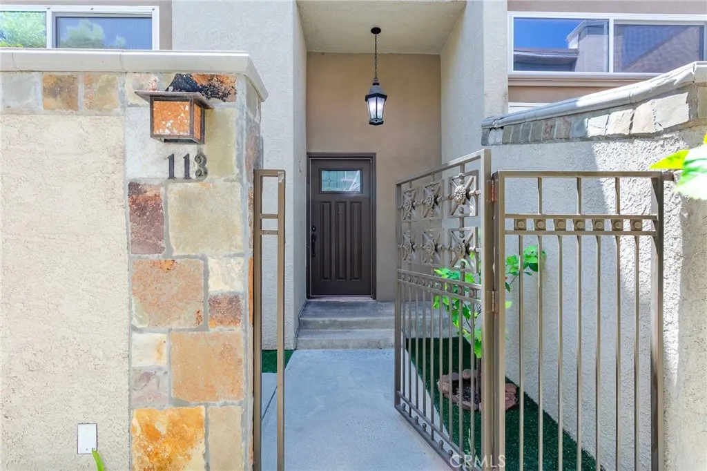 Chatsworth, CA 91311
