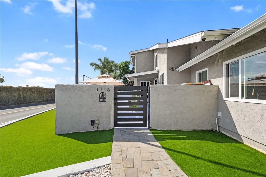 1716 Soto Street, Oceanside, CA 92054 - Photo 3 of 44, Oceanside, CA