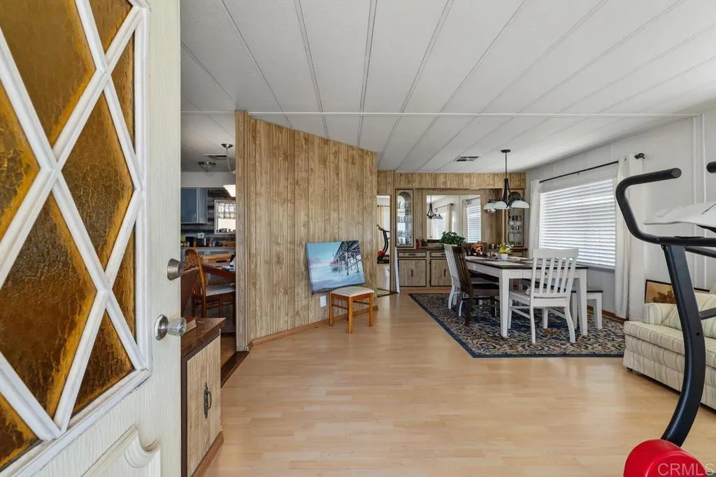 https://cdn.realtyfeed.com/cdn/127/306787815/6a39b02ad8658066da2d96674cb3d6f2.webp