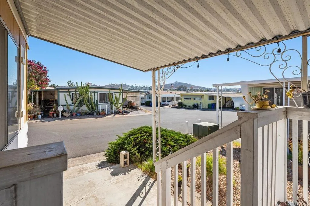 https://cdn.realtyfeed.com/cdn/127/306787815/e8d9d738b3c604c5633ea3ae06279df6.webp