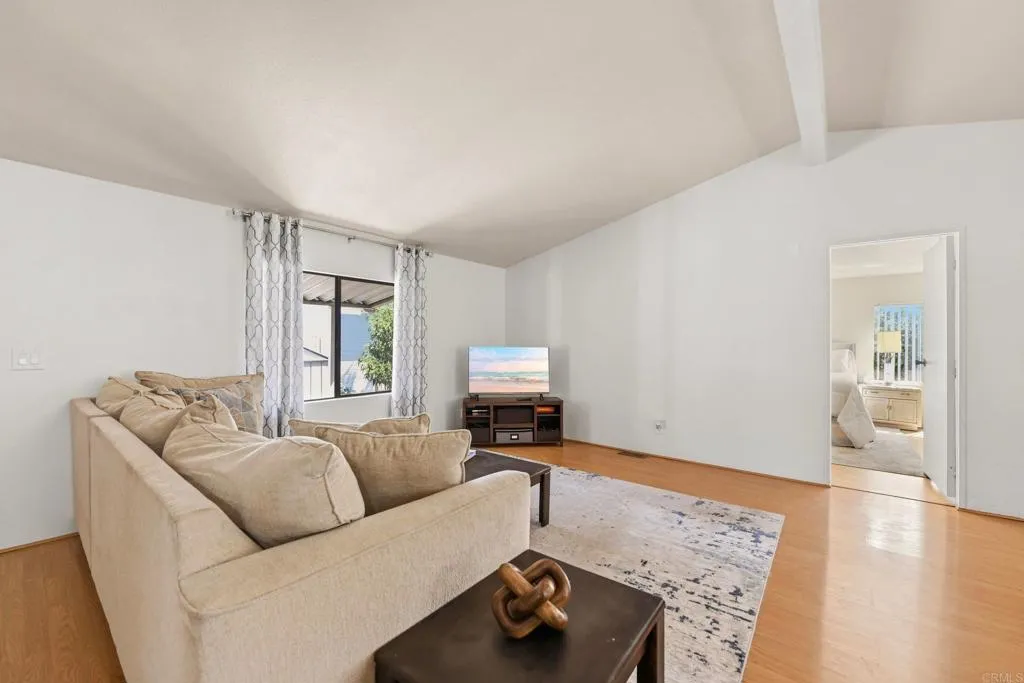 https://cdn.realtyfeed.com/cdn/127/306787816/3148dd0ccf8820036f6ee20d29bbc5b3.webp