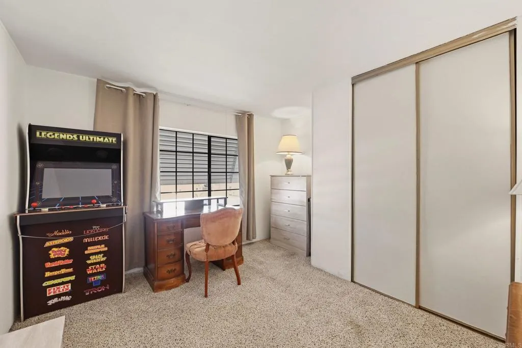https://cdn.realtyfeed.com/cdn/127/306787816/f113d8fae60045d60c7a1856d6c1e0a1.webp