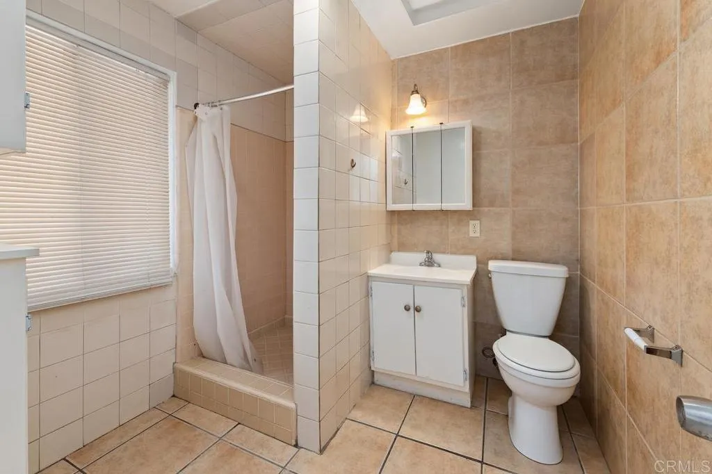 https://cdn.realtyfeed.com/cdn/127/306787833/21133bdefccd9368978706e20925681a.webp