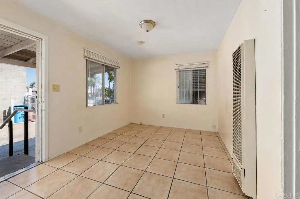 https://cdn.realtyfeed.com/cdn/127/306787833/ba06ff02015d66fdc8e8c3f3edd06048.webp