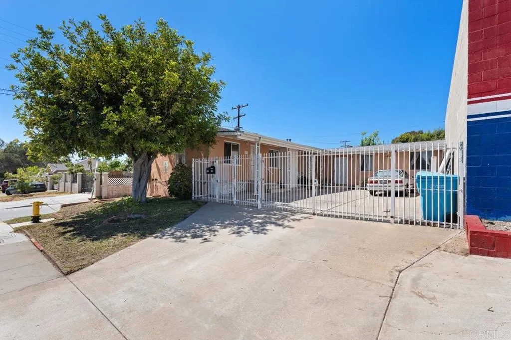 https://cdn.realtyfeed.com/cdn/127/306787833/bebca6f6a32eae782b71048325257ae9.webp