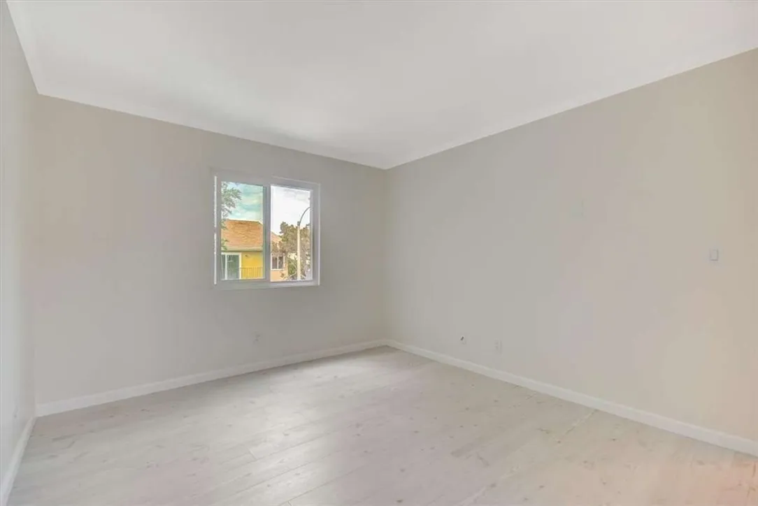 Photo #13: FR26172917 Listing: Photo #13