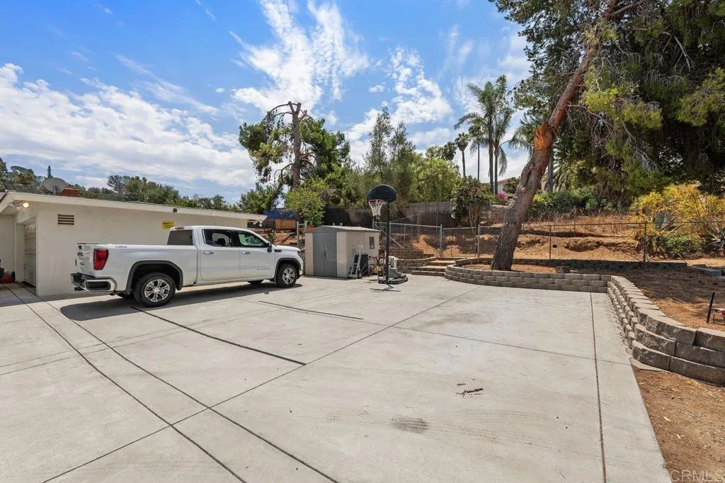 https://cdn.realtyfeed.com/cdn/127/306787861/96aeb6e8e5f8453ce1ed4b50132bdb35.webp