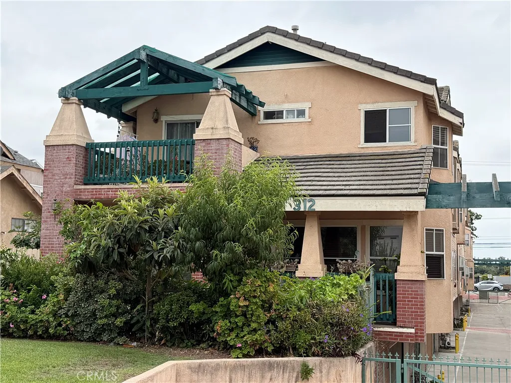 Monrovia, CA 91016