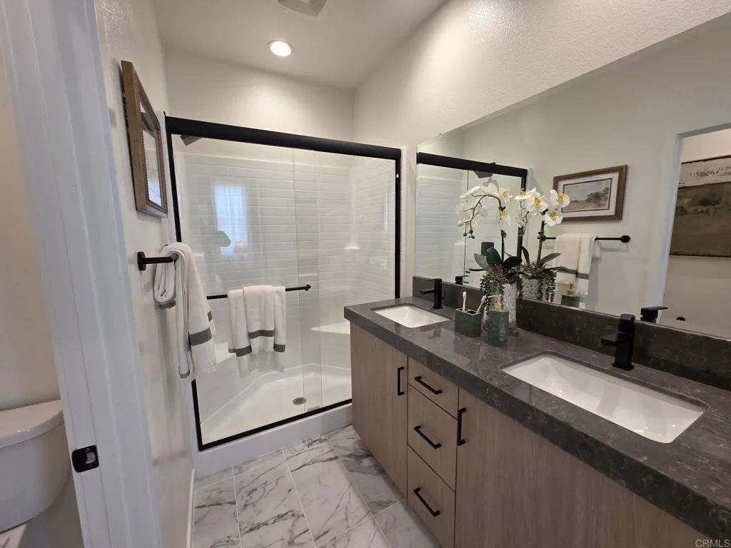 https://cdn.realtyfeed.com/cdn/127/306787893/f65e6802aabfff5fc0d0e8be89ea0882.webp