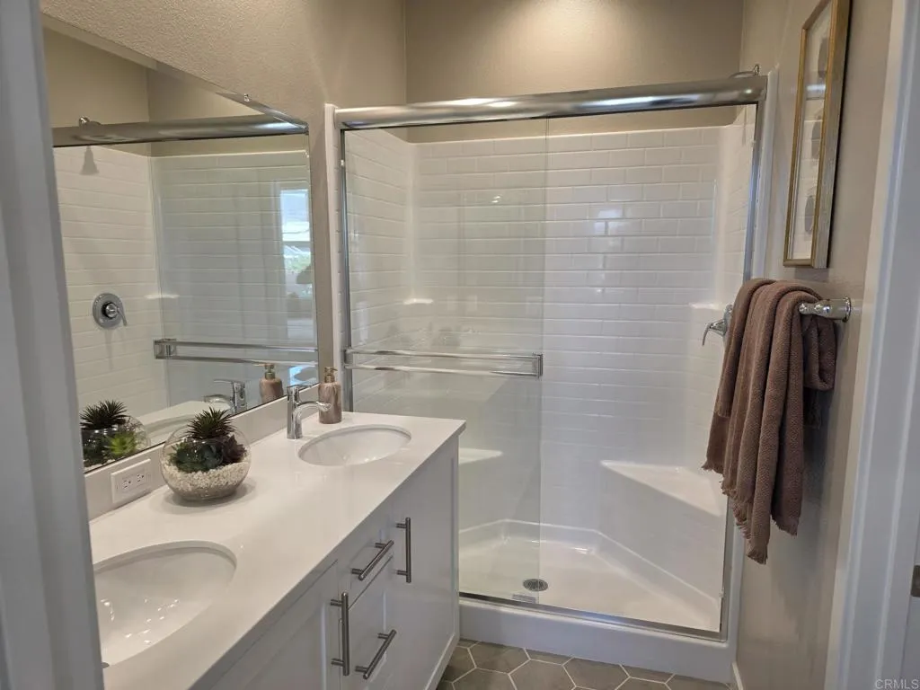 https://cdn.realtyfeed.com/cdn/127/306787894/374071a62cf4cf700b14b3dc71fd4e0b.webp