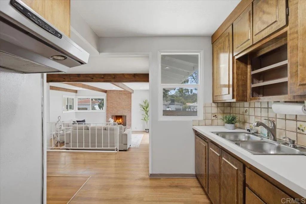 https://cdn.realtyfeed.com/cdn/127/306787920/e9877a9b317698614dd57163597fec88.webp