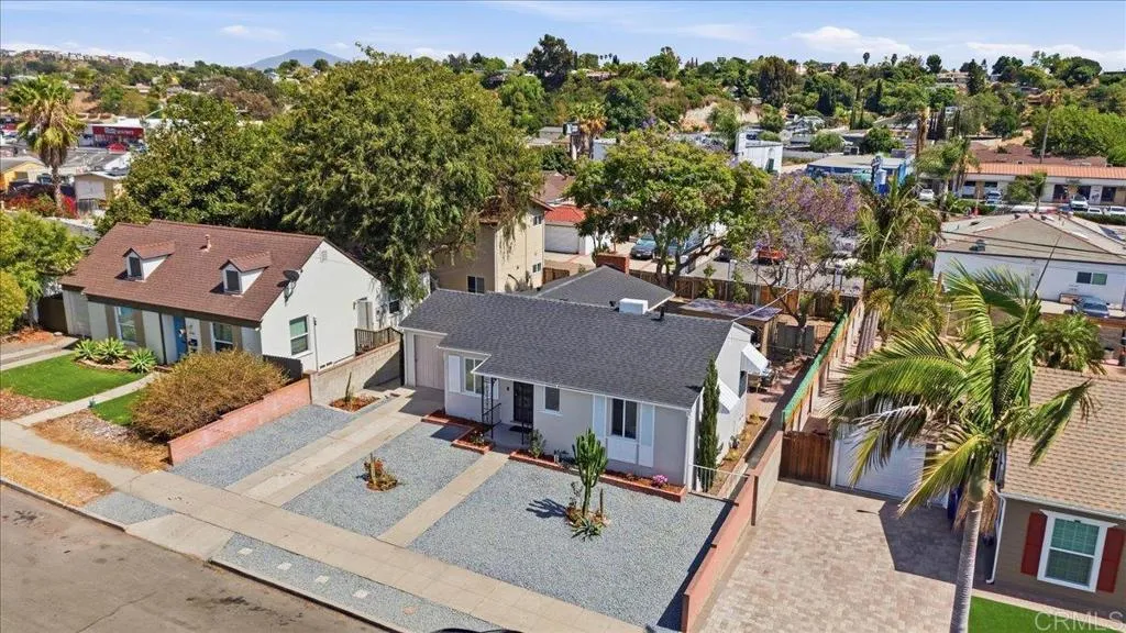 https://cdn.realtyfeed.com/cdn/127/306787920/ea37d6ab12603f8d34a07ba40d190212.webp