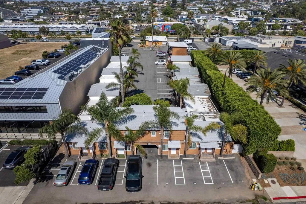 225 S Hwy 101, Solana Beach, CA 92075 - Main photo, Solana Beach, CA