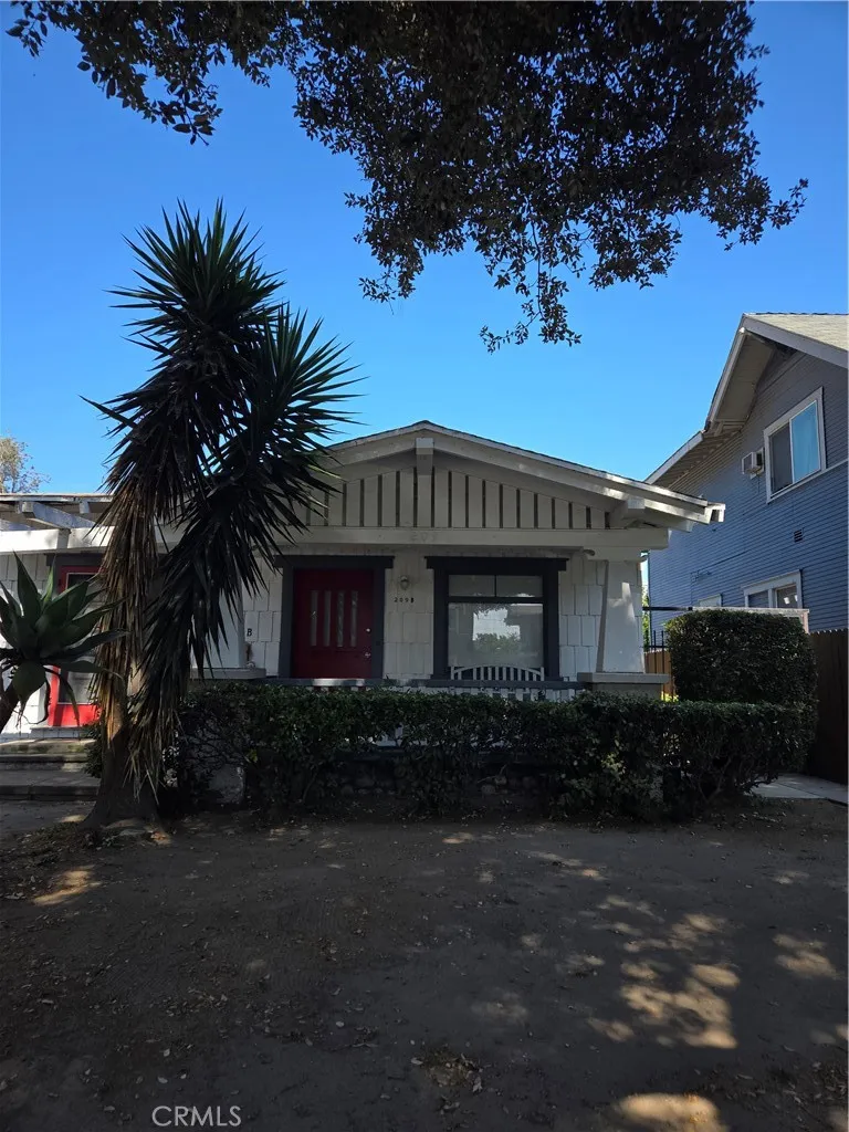 Santa Ana, CA 92701