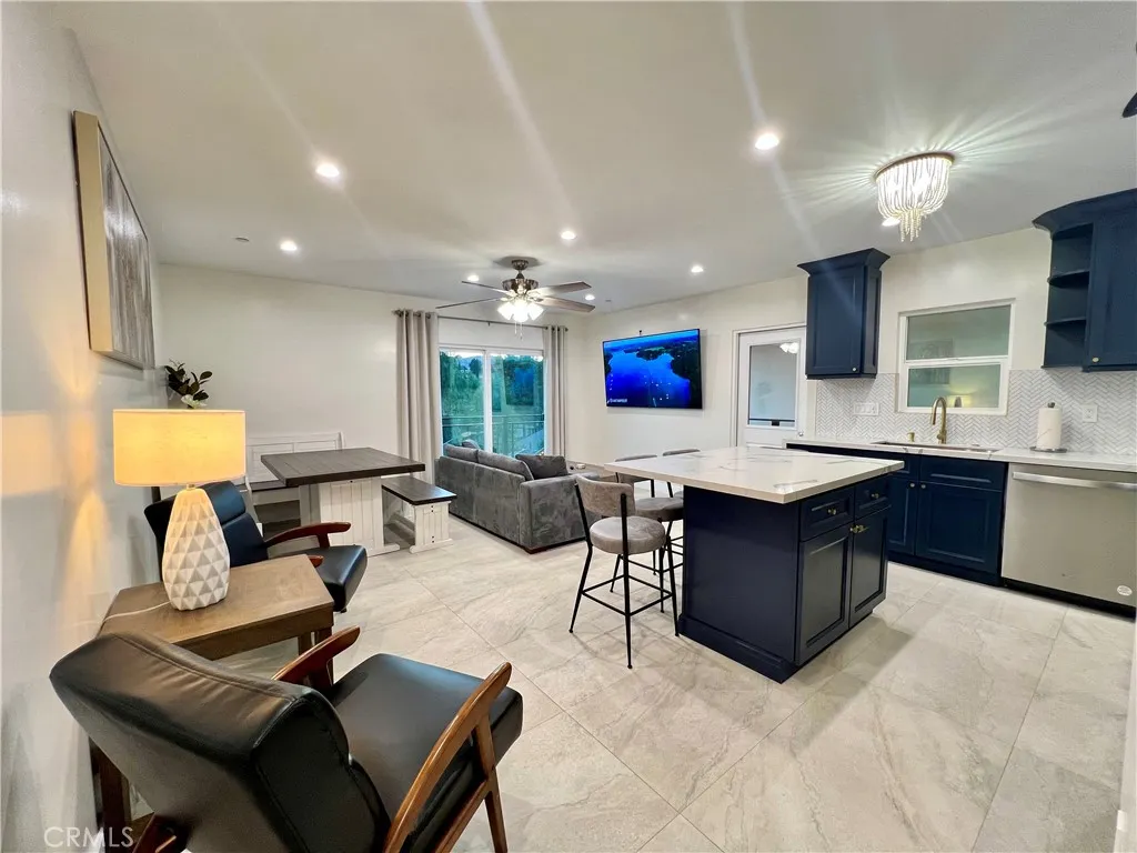 West Hills, CA 91307
